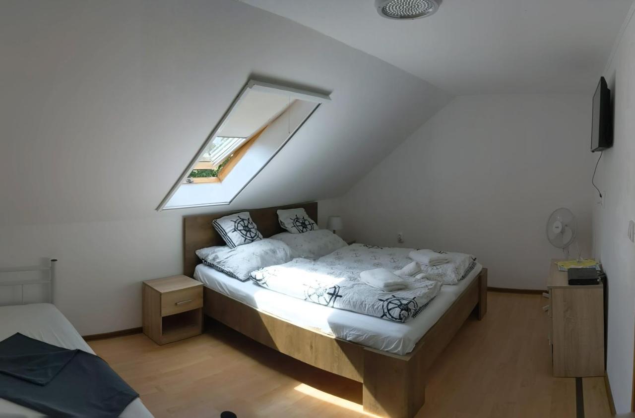 Bed and Breakfast Margaréta Étterem Panzió Balatonberény Esterno foto